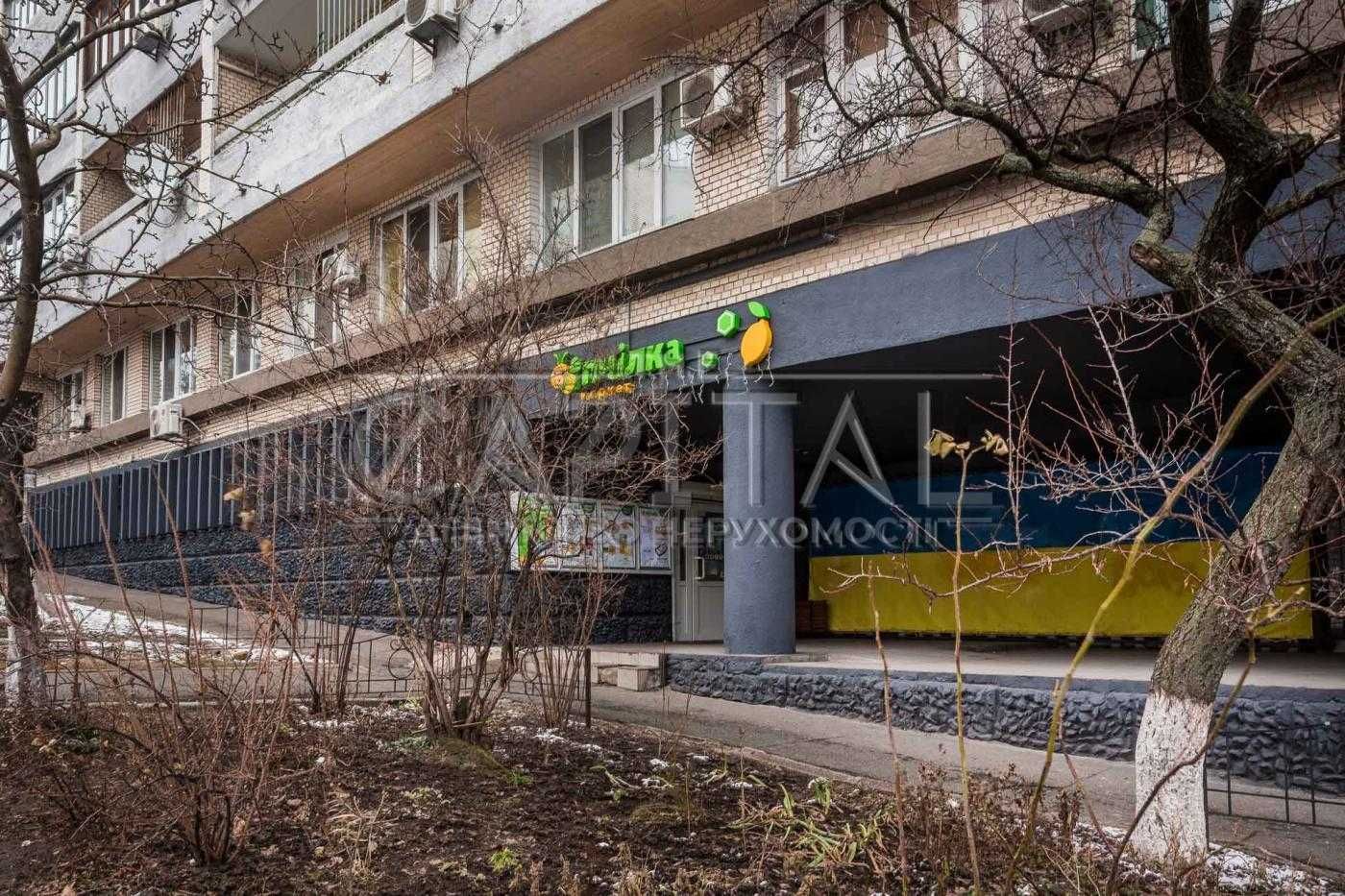 Продаж торгового приміщення вул. Володимирська 73/77