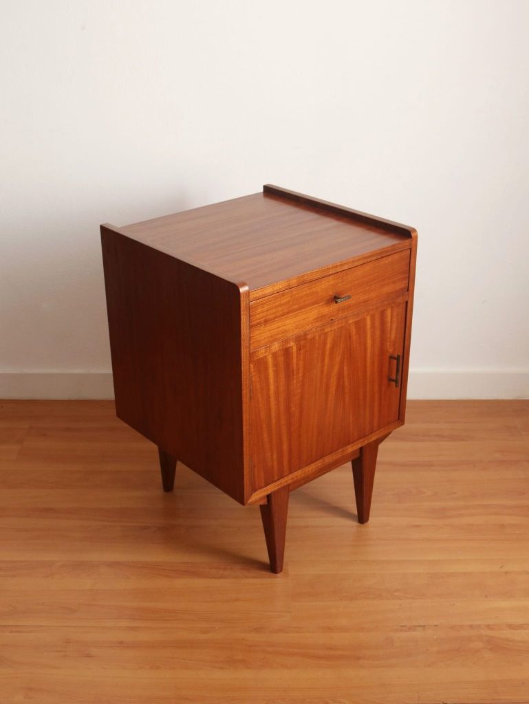 Mesas de cabeceira Vintage / Vintage side tables