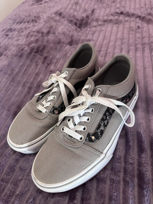 Vans plataforma cinzentos