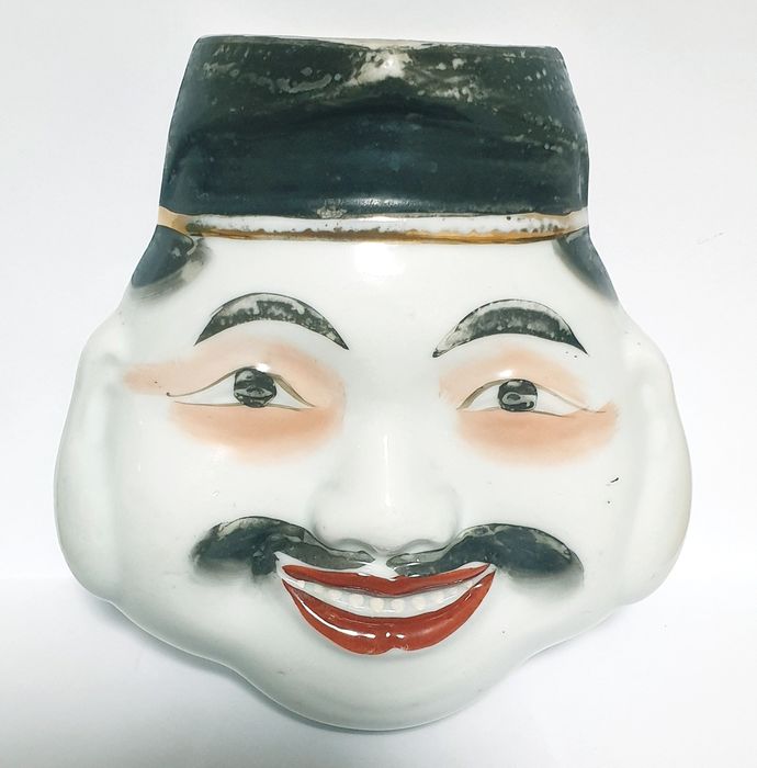 Rara jarra de parede antiga "cara de Chinês" em porcelana