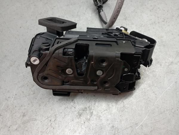 Fechadura / fecho porta trás esquerdo VOLKSWAGEN T-Roc (A11)