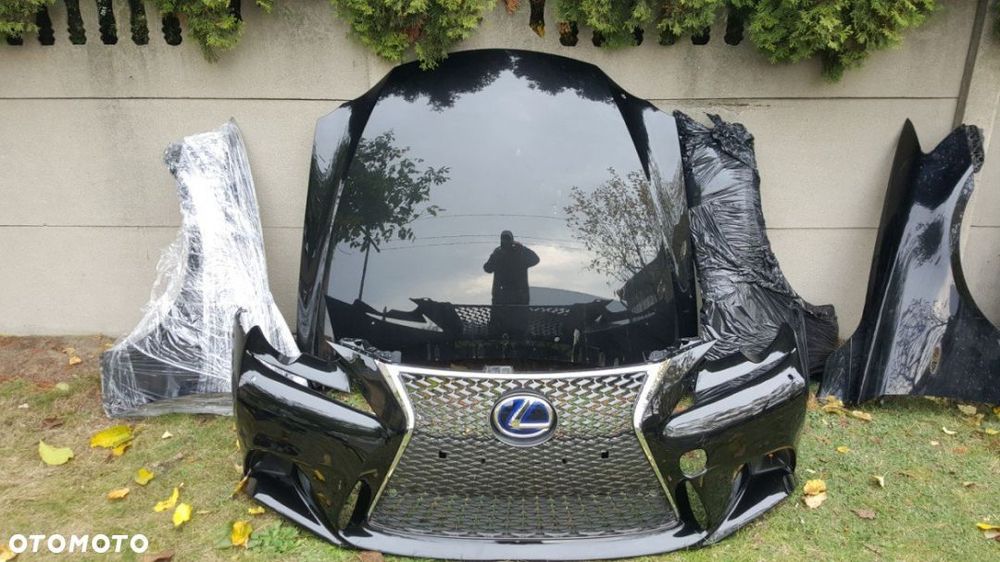 Lexus IS300h 200t Fsport maska zderzak blotnik prz