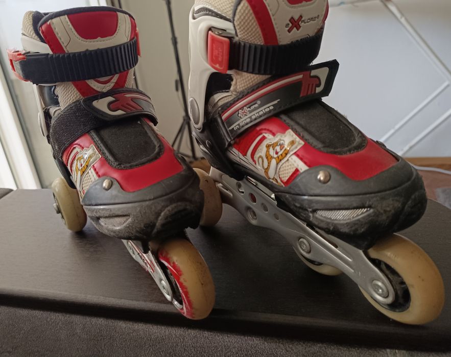 Продам роликові ковзани explore 29-32