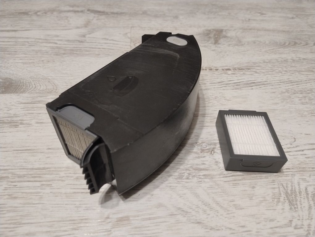 Pojemnik na śmieci + Nowy filtr Irobot Roomba i3, i5, i7, e5, j5
