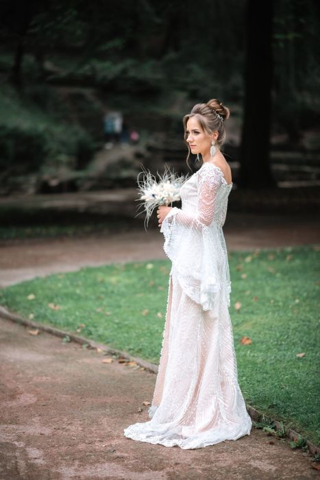 Продам весільну сукню.