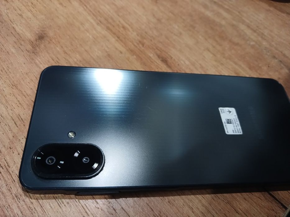 Samsung A07 128 GB Мобильный телефон Самсунг  с чехлом и зарядкой