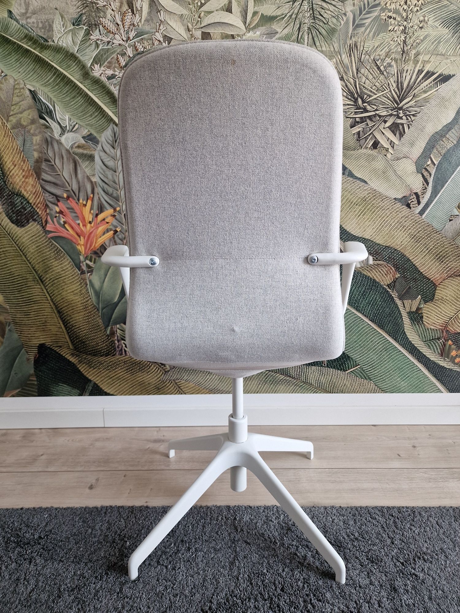 Krzeslo Ikea Langfjall biurowe konferencyjne
