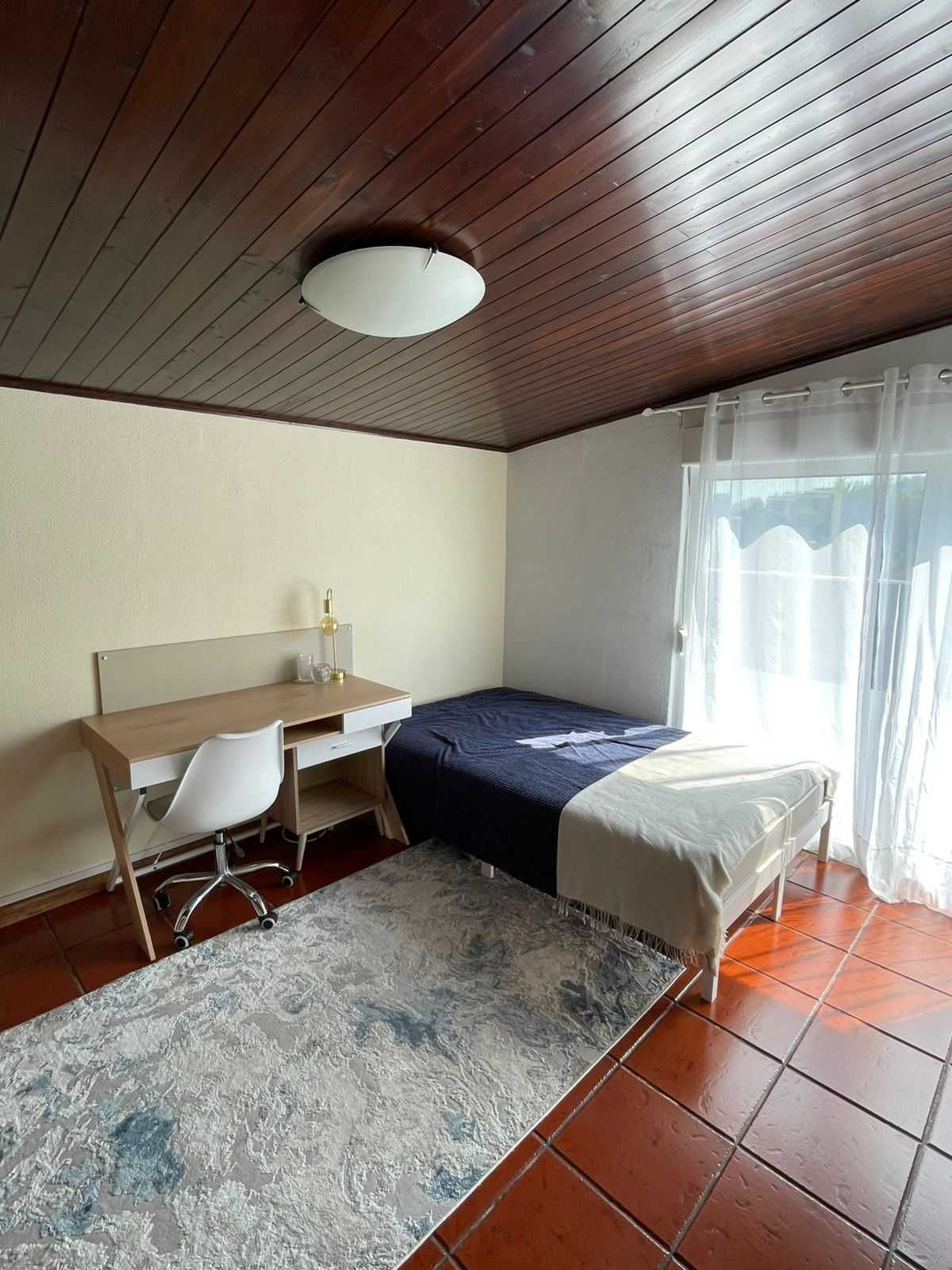 ALUGO QUARTO INDIVIDUAL, CENTRO CIDADE, PRÓXIMO IPCA E UM