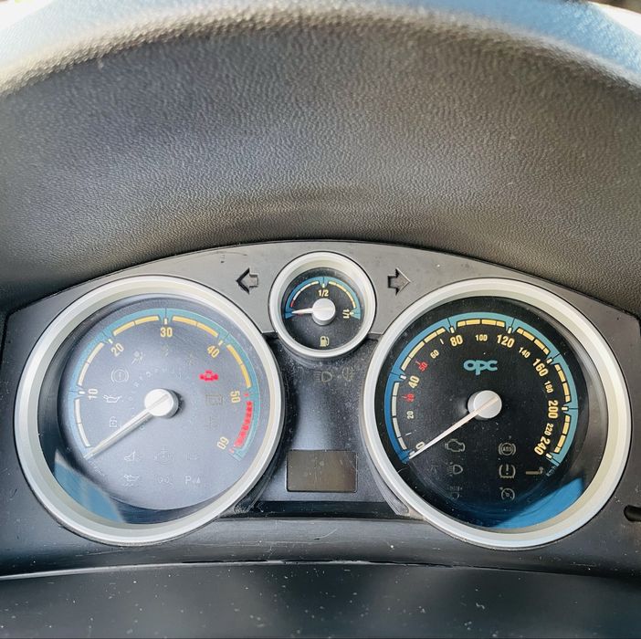 Opel Astra GTC 1.7  (125Cv)