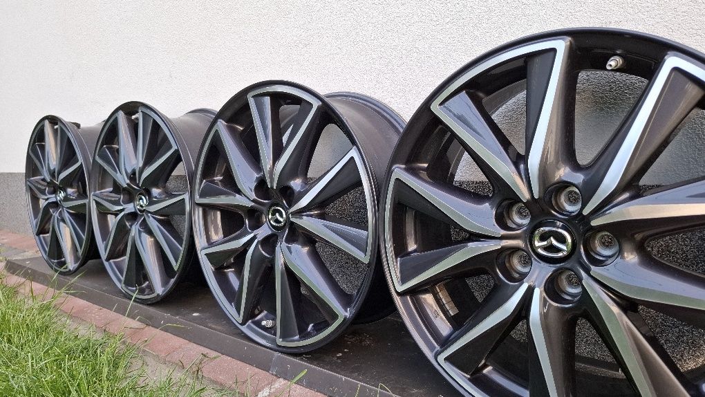Felgi 5x114.3 7jx19 Mazda ET45 67.1mm