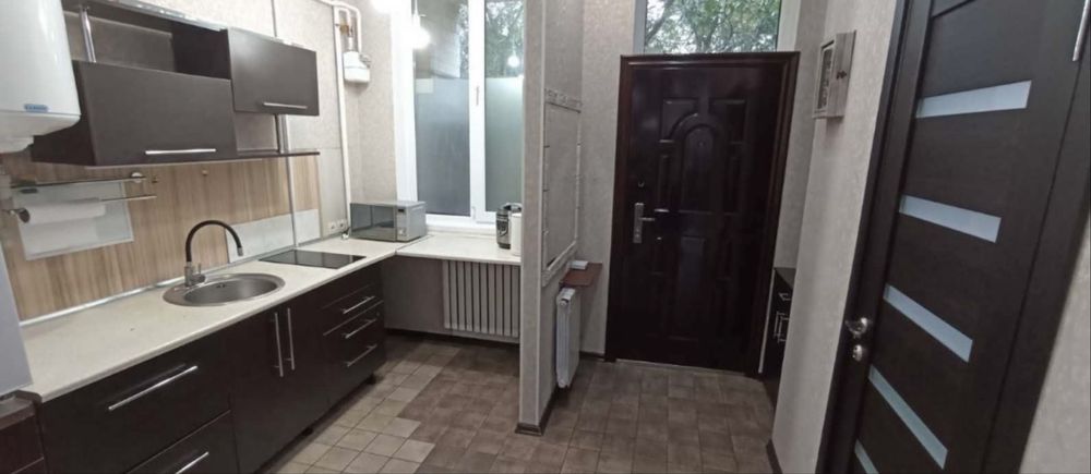 Оренда 1 кімнатноі на пр Поля ул Незалежності