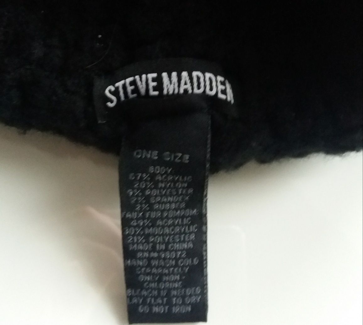 czapka z pomponem Steve Madden