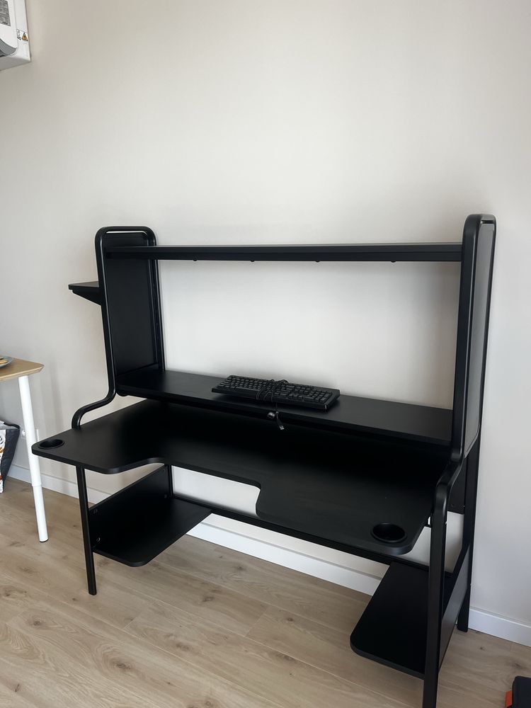 Biurko fredde ikea
