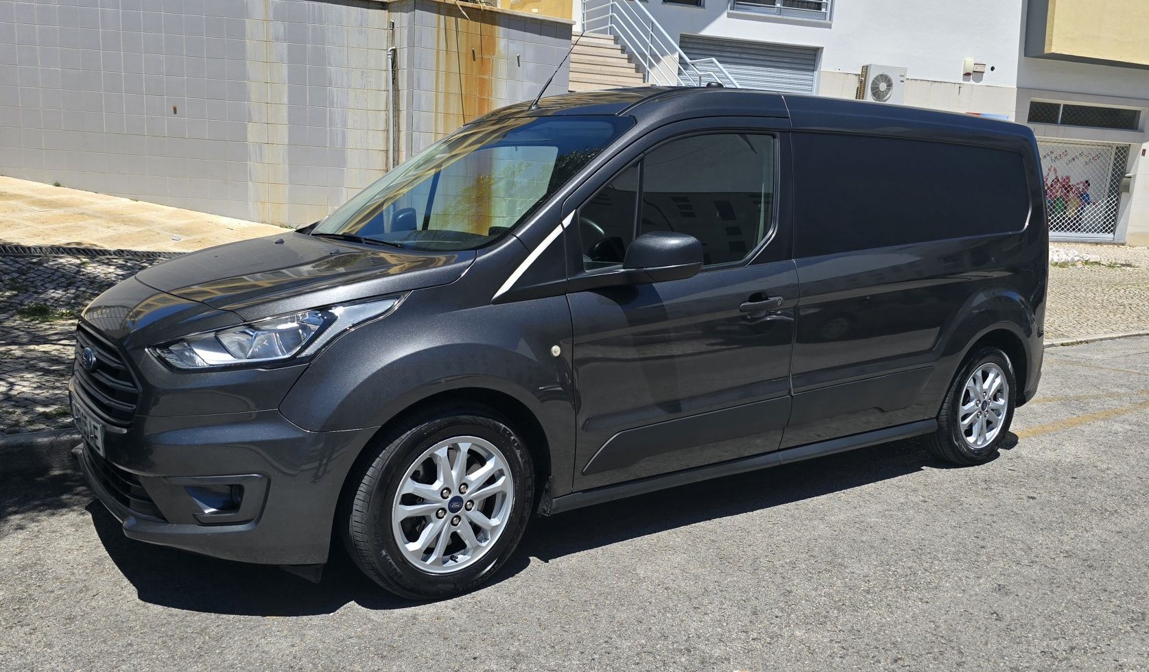 Ford Transit Connect - Auto Fúnebre