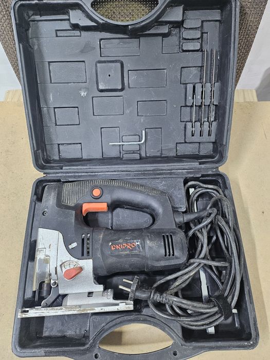 Електролобзик Dnipro-M JS-110S