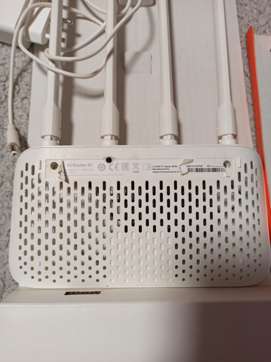 Маршрутизатор интернет WiFi4 Xiaomi Mi WiFi Router 4C Global (DVB4231G