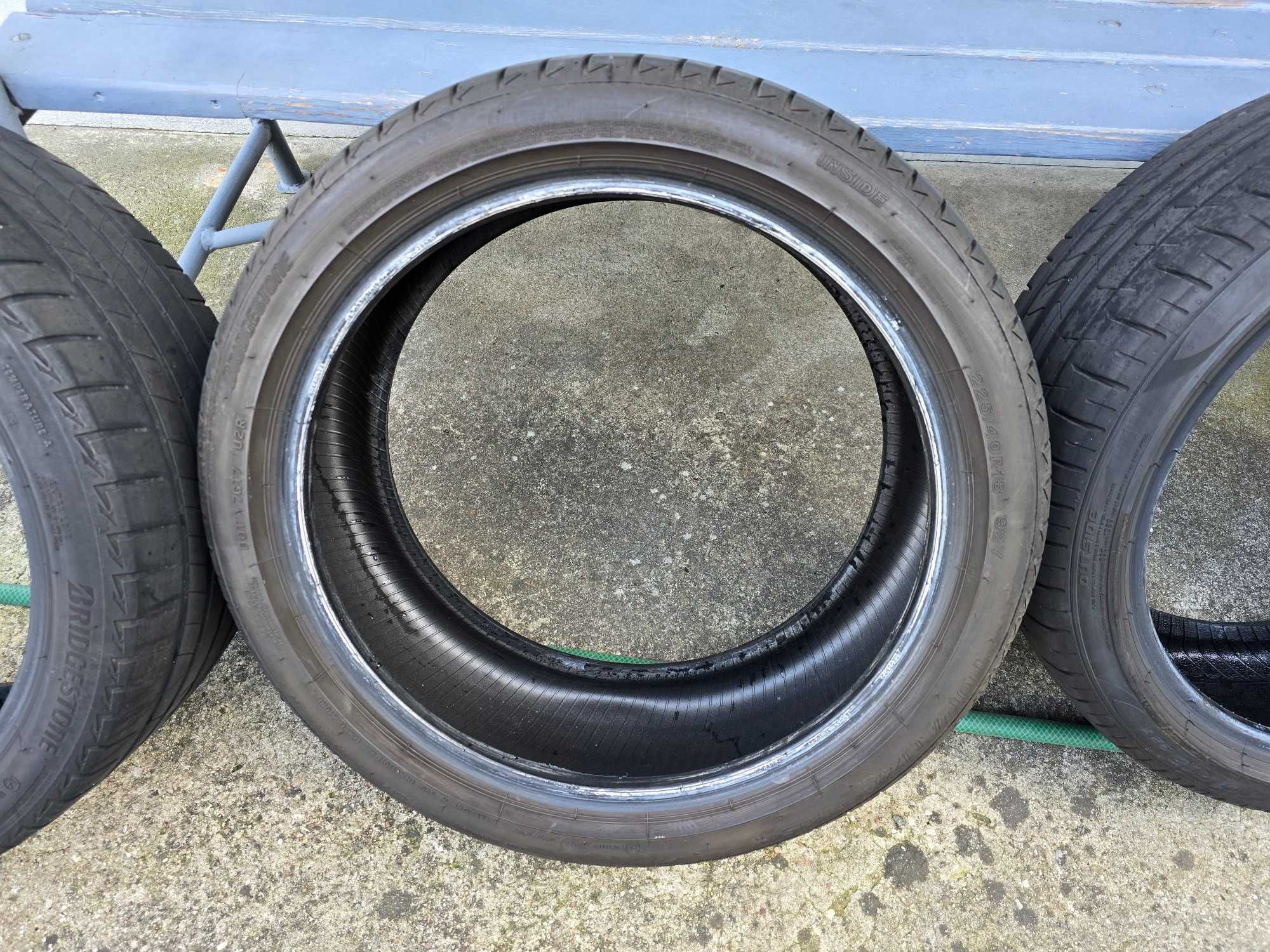 2x Pirelli P Zero 225/40/R18 92Y + 2x Bridgestone Turanza T005 92Y