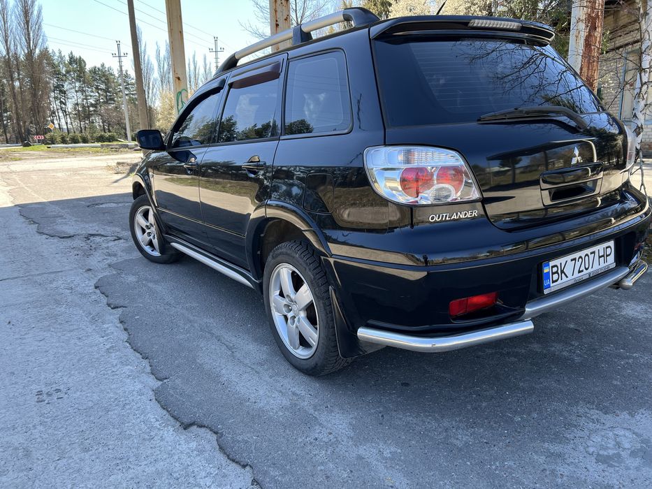 Mitsubishi Outlender
