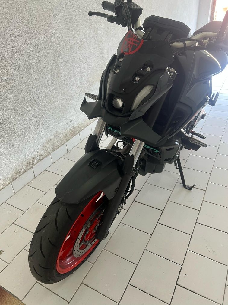 MT-07 Storm Fluo 35kw