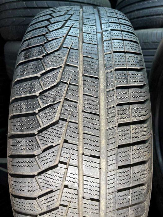 235/60 R18 Hankook  пара зима