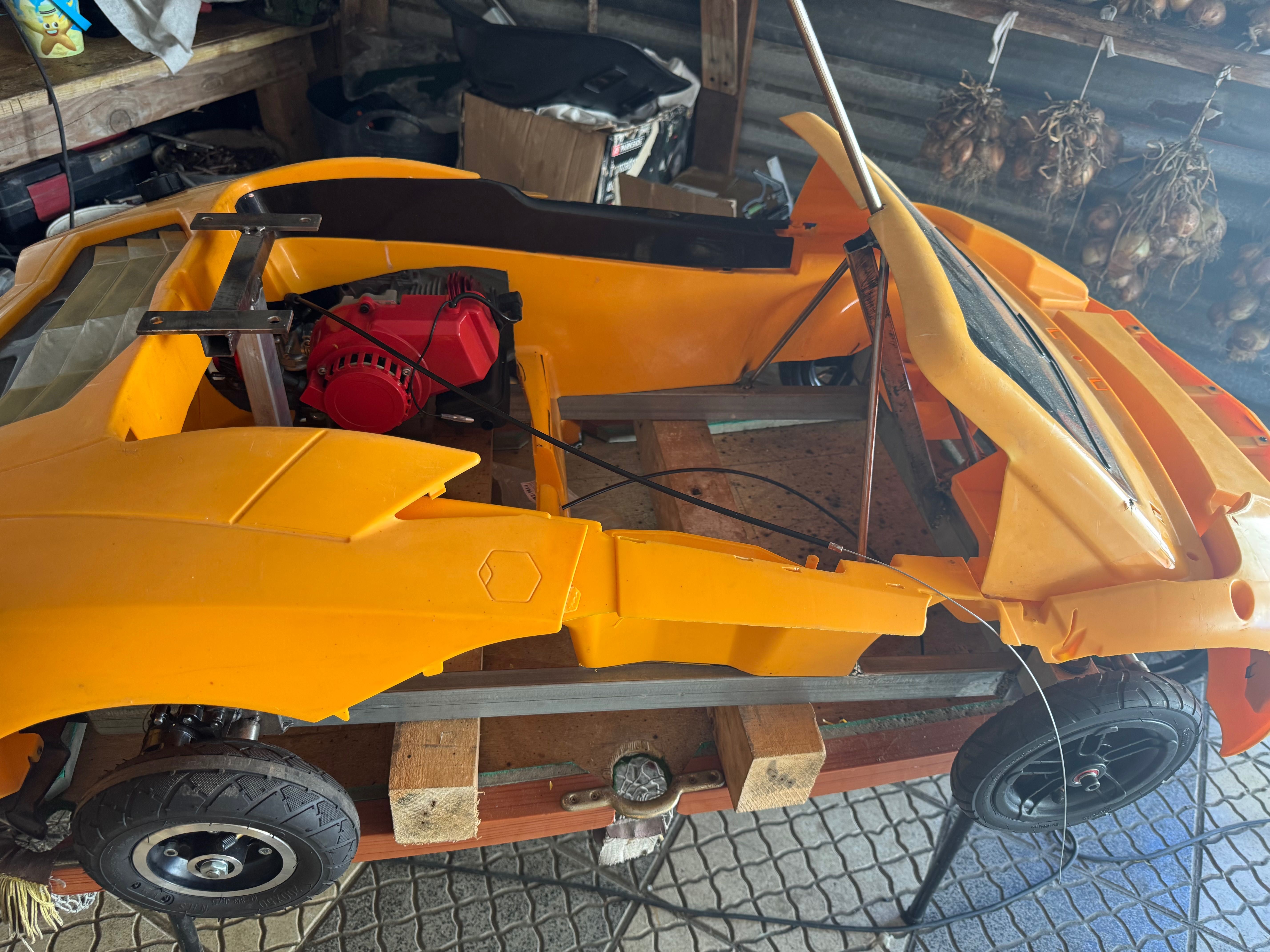 Carro Lamborghini criança com motor