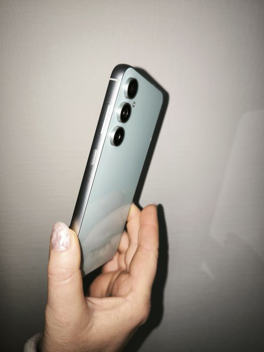 Смартфон Samsung S 23 FE