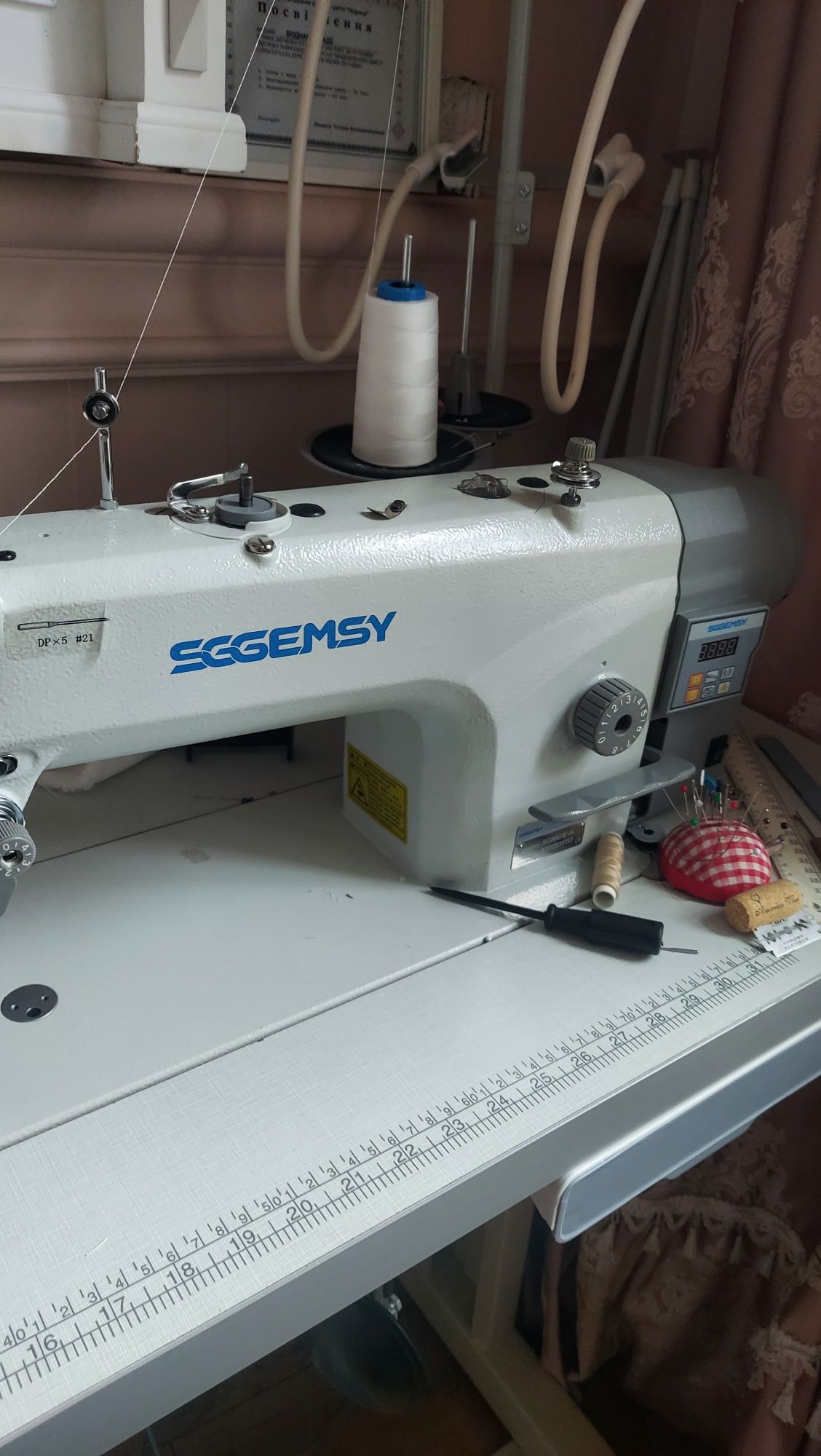 Промислова швейна машинка sggemsy