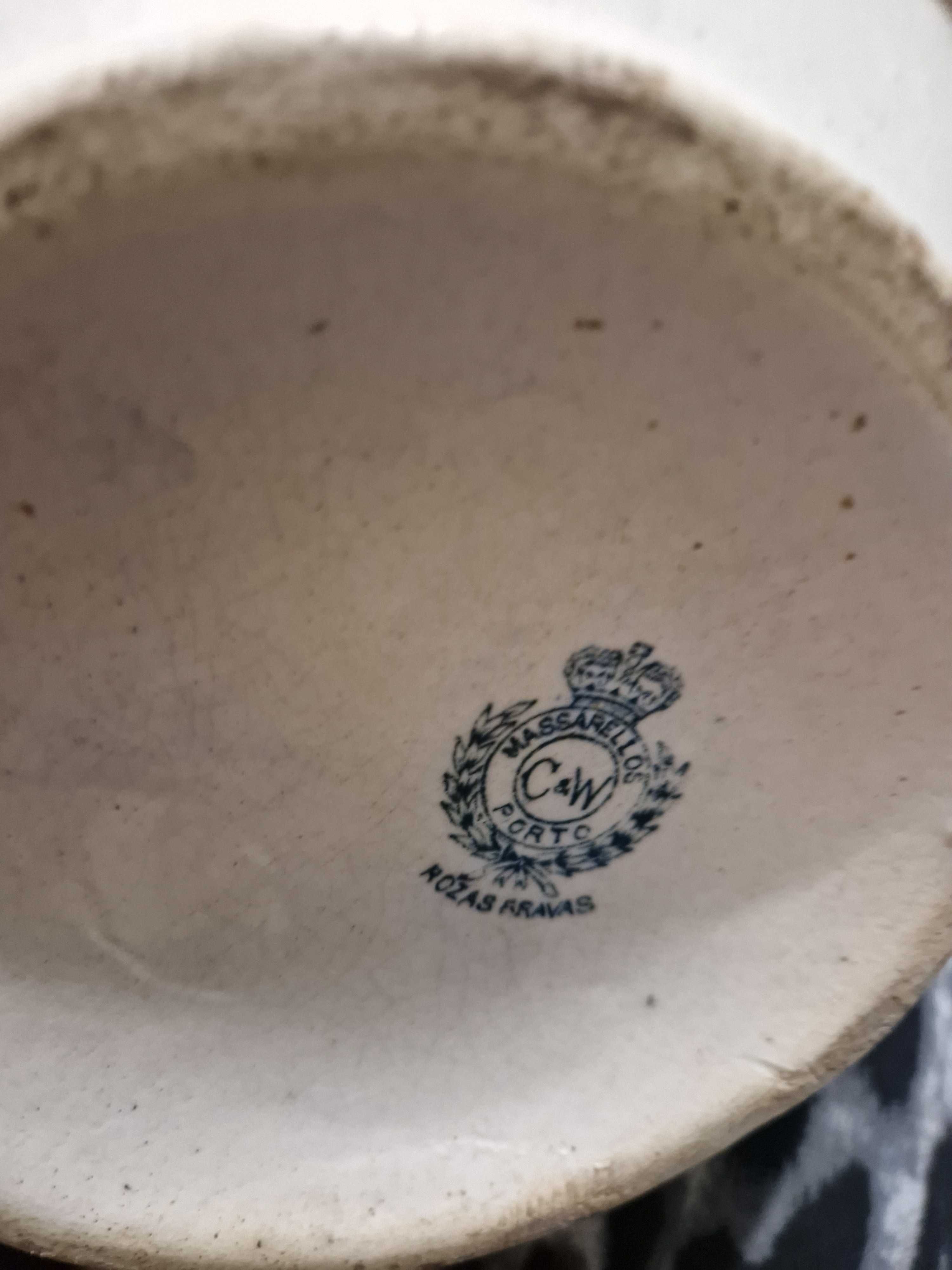 Jarro e bacia de porcelana floral