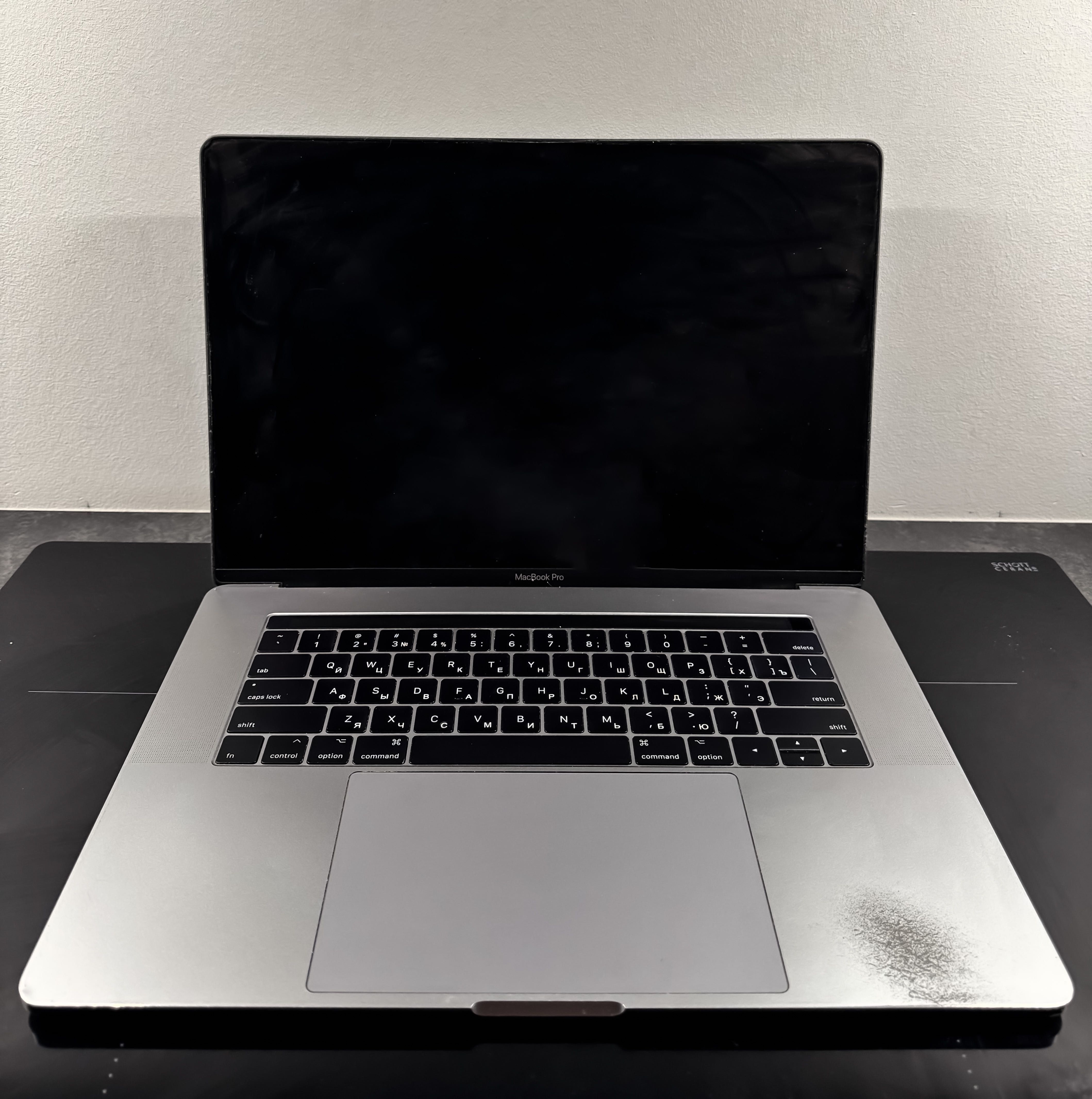 MacBook Pro 15” 2017 | i7 2.9GHz /16GB RAM /512GB SSD /Radeon Pro 560