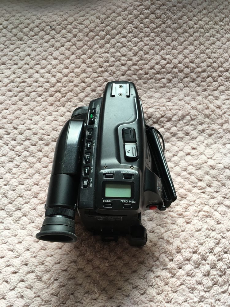 Sony ccd-tr50e handycam kamera analog hi8 camcorder vhs