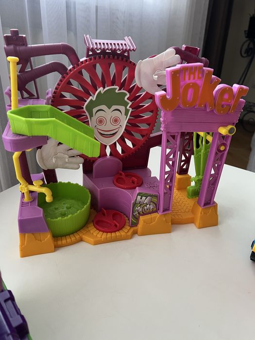 Fisher-Price Imaginext hasbro Joker джокер база джокера танк, машини