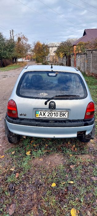 Продам автомобиль опель корса .