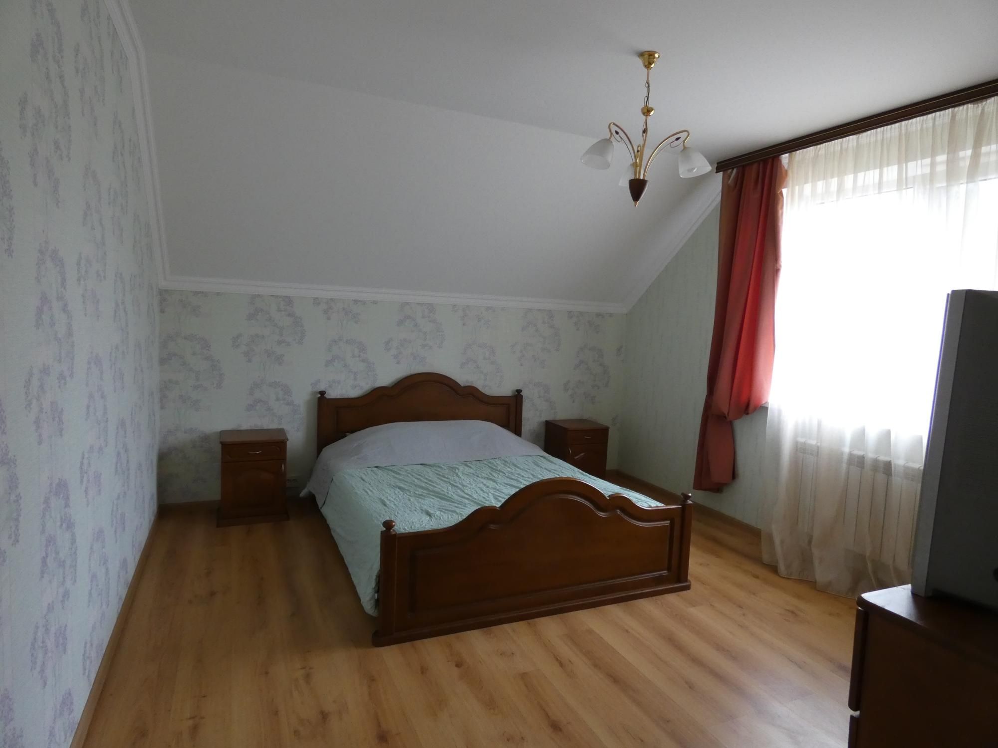 Продається будинок 5 кімнат в  Києво-Святошинському районі