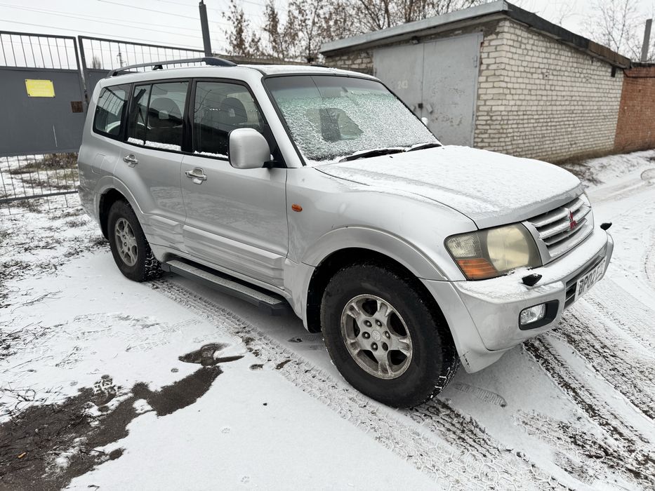 Mitsubishi pajero wagon