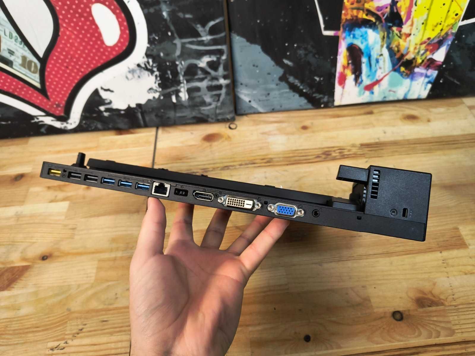 Док станція Lenovo Ultra Dock 40A1 - є кількість