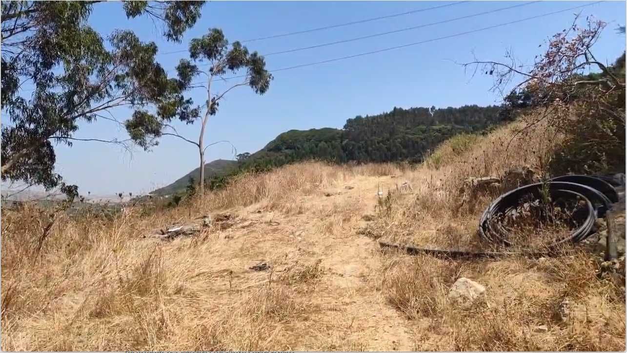 Terreno Urbano 642m2 com água, Luz e Comunicações à entrada.
