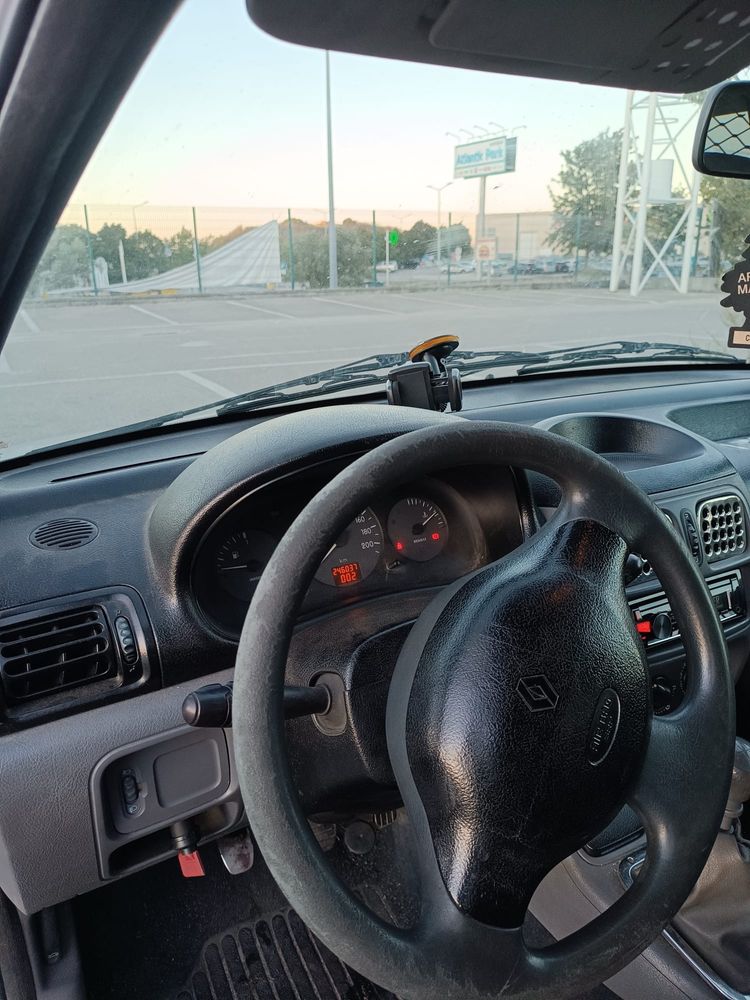 Vendo ou Troco Renault clio para peças