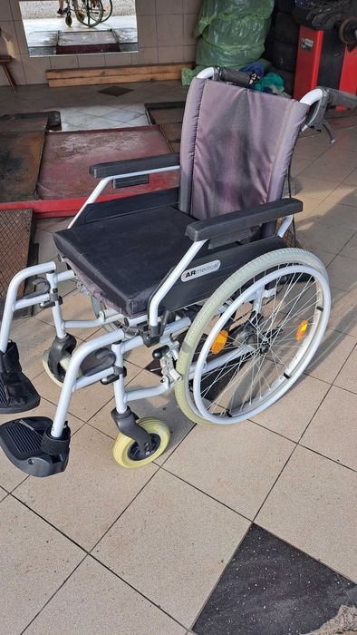 Wozek inwalidzki aluminiowy nowy
