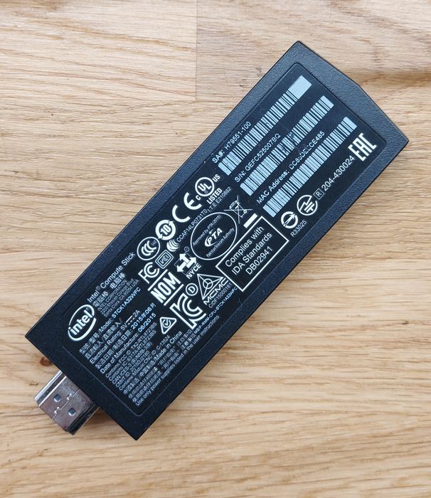 Komputer Intel Compute Stick stck1a32wfc