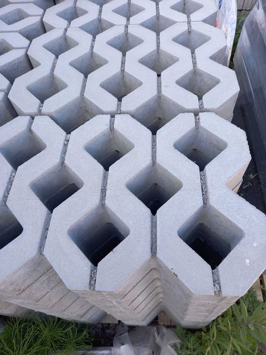 Obrzeże grafit ,kostki brukowe Forbet,  Elwid, Polbruk,  Jadar