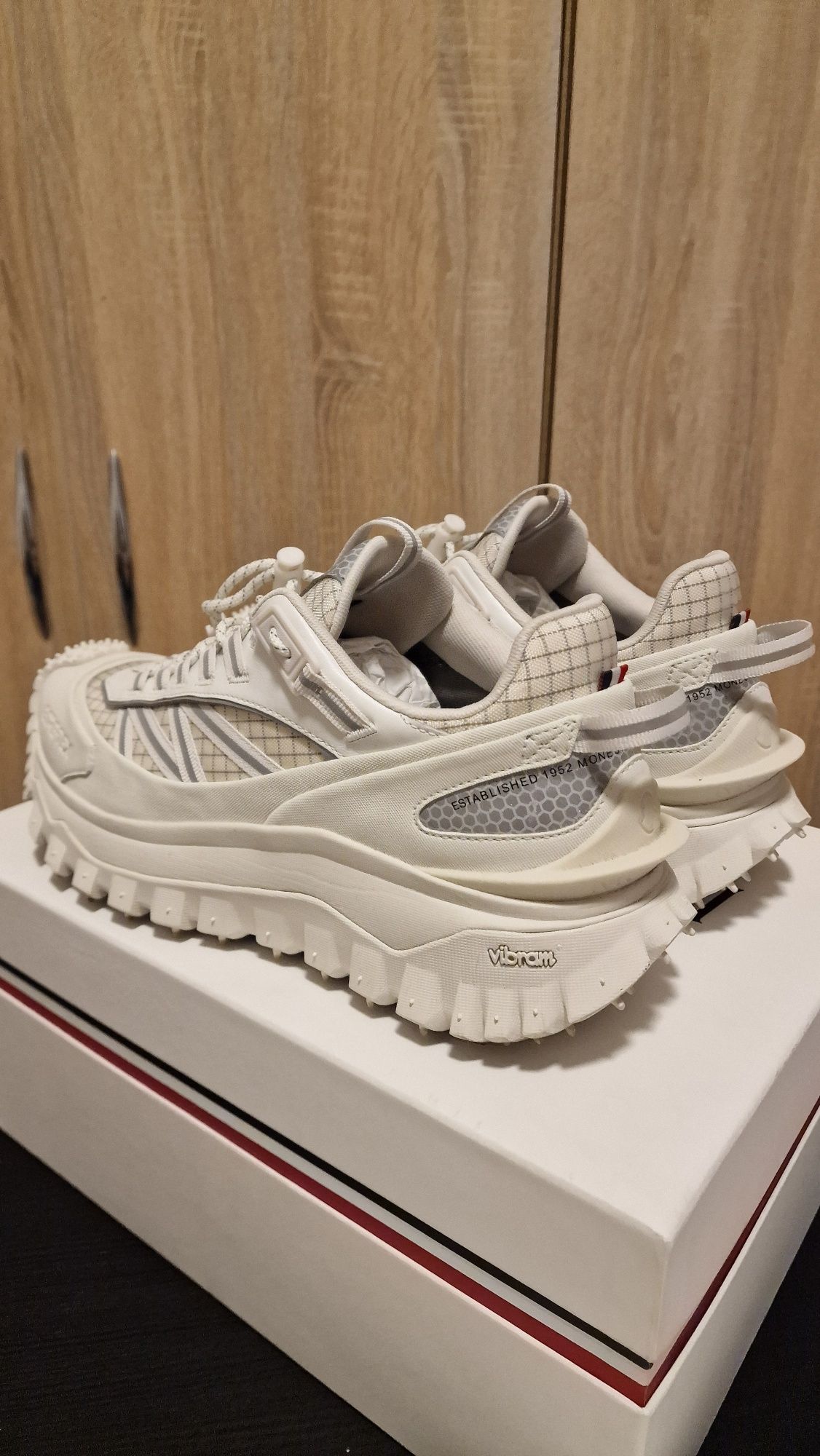 Кросівки Moncler trailgrip gore tex