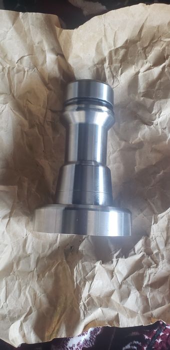 Фланець хвостовика