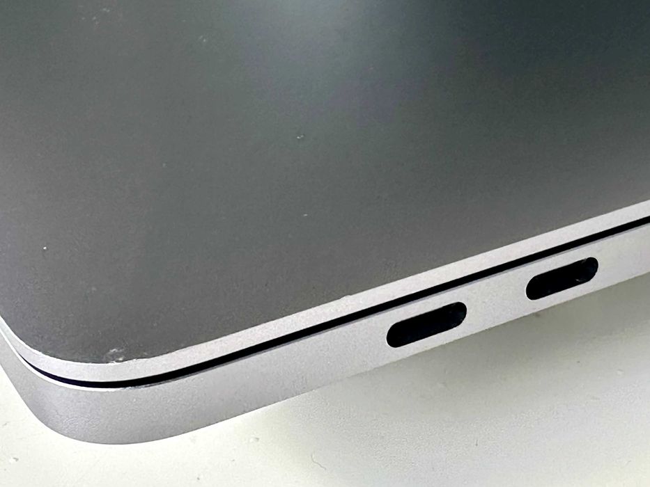 MacBook Pro 15 - i7 2.9 GHz 16GB RAM 512GB SSD - Bateria/Teclado Novos