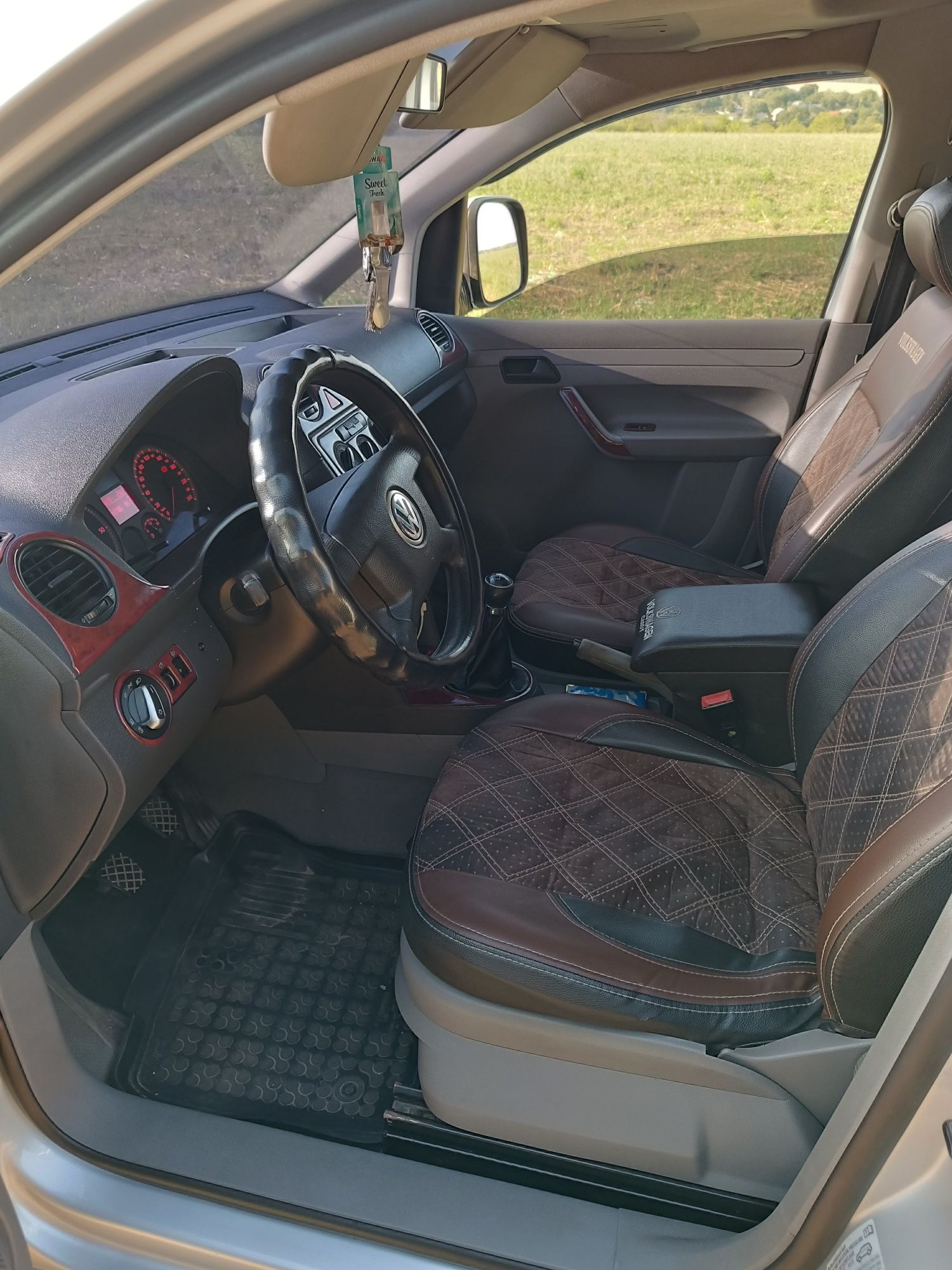 Volkswagen Caddy 2005 / 1.9 TDI