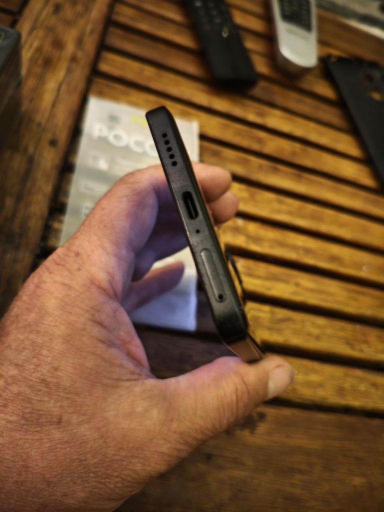 Poco F5 12+4/256 global в отличном состоянии