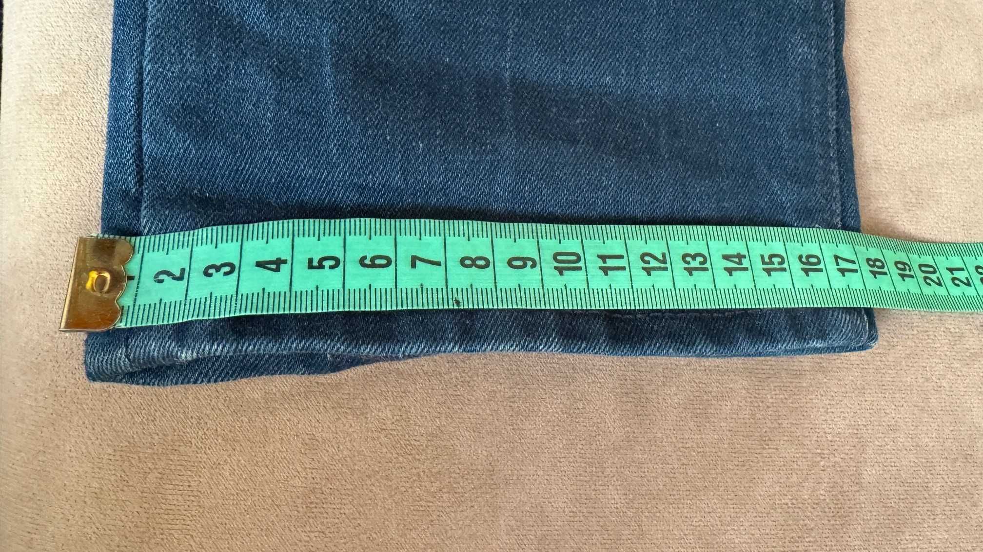 Męskie spodnie jeansowe Superdry, model Corporal.Slim, r. W32/L36