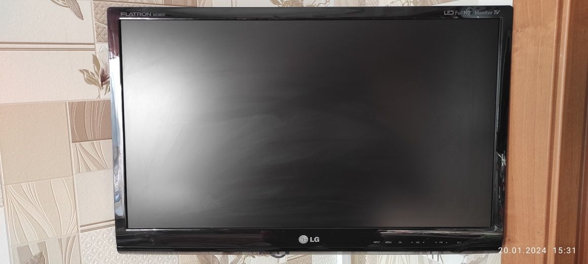 Телевізор монітор LG M2380D