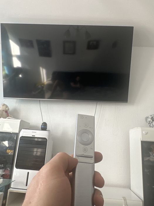 Telewizor Samsung premium UE82NU8002