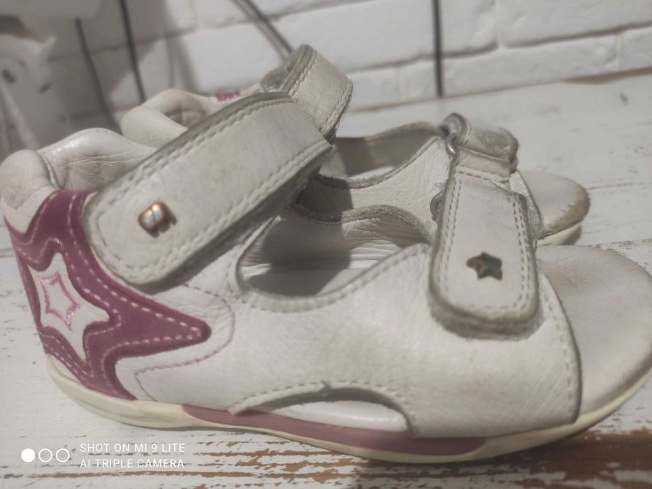 Sandały skórzane Elefanten r 22