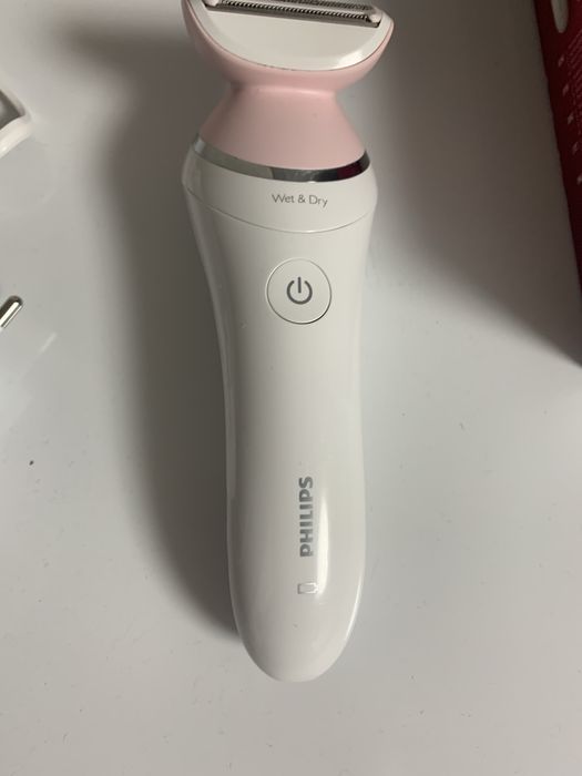 Электробритва  женская Philips